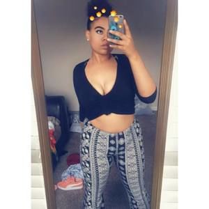 Meet your Posher, Michaela